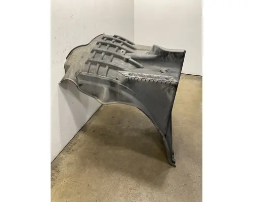 FREIGHTLINER Cascadia 126 Fender Extension