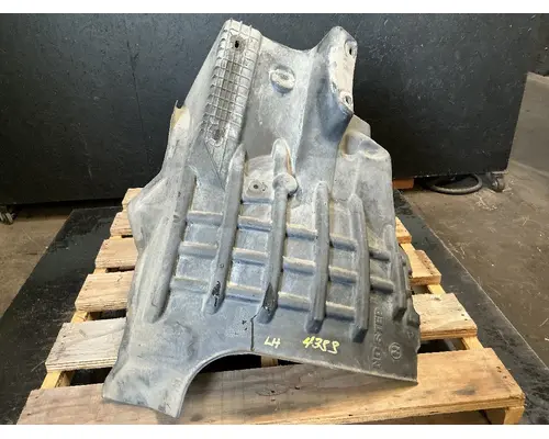 FREIGHTLINER Cascadia 126 Fender Extension