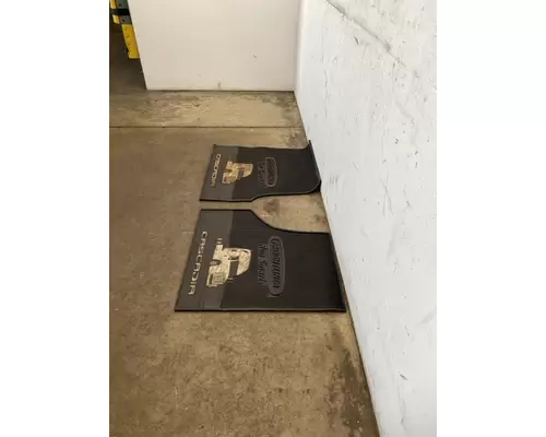 FREIGHTLINER Cascadia 126 Floor Pan