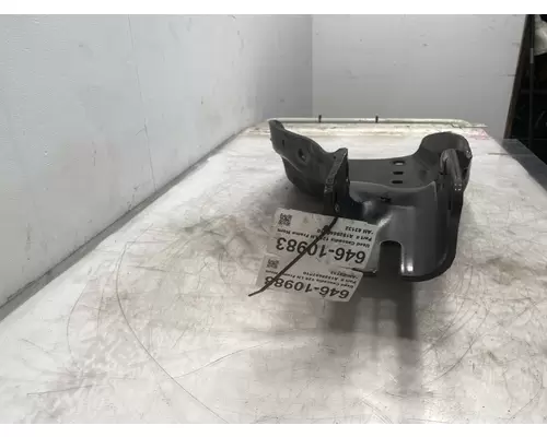 FREIGHTLINER Cascadia 126 Frame Horn