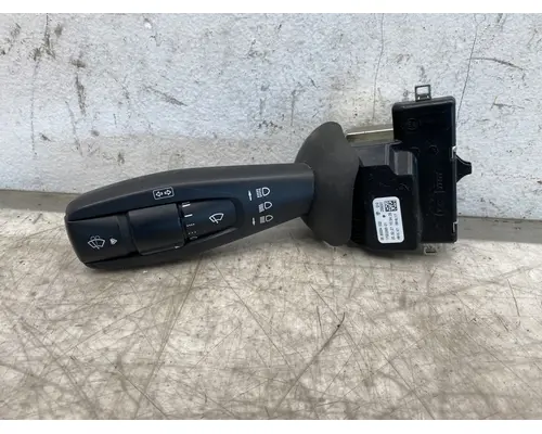 FREIGHTLINER Cascadia 126 Front Lamp (Turn Signal)