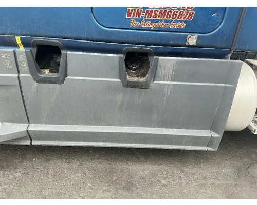 FREIGHTLINER Cascadia 126 Fuel Tank