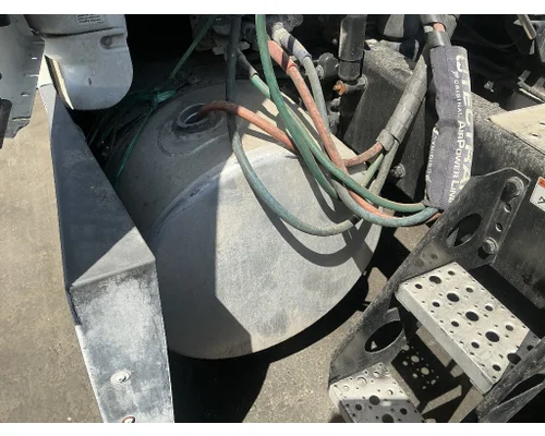 FREIGHTLINER Cascadia 126 Fuel Tank