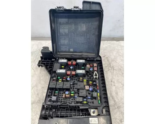 FREIGHTLINER Cascadia 126 Fuse Box