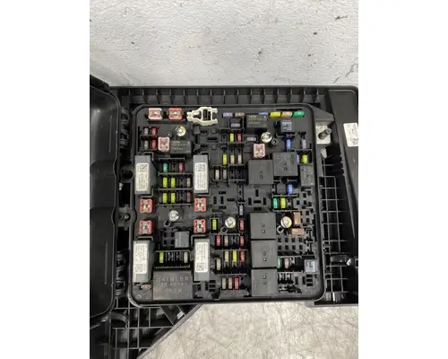 FREIGHTLINER Cascadia 126 Fuse Box
