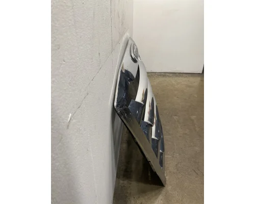 FREIGHTLINER Cascadia 126 Grille