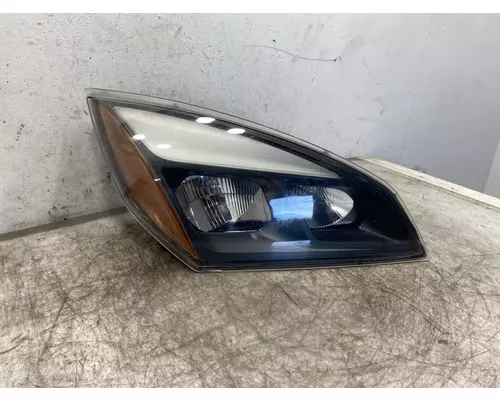 FREIGHTLINER Cascadia 126 Headlamp Assembly
