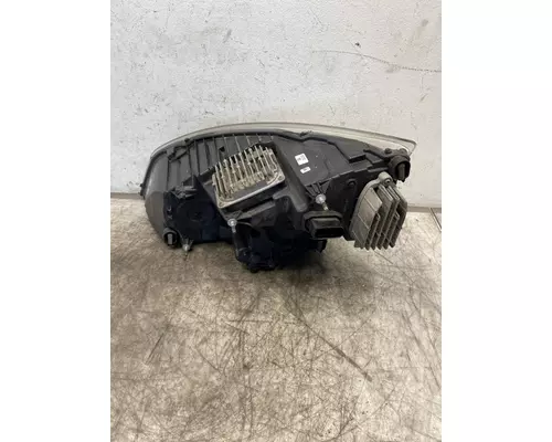 FREIGHTLINER Cascadia 126 Headlamp Assembly