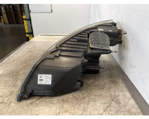FREIGHTLINER Cascadia 126 Headlamp Assembly