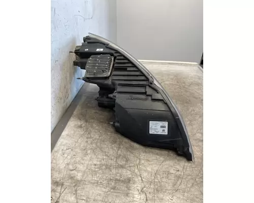 FREIGHTLINER Cascadia 126 Headlamp Assembly