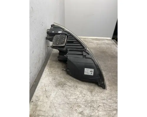 FREIGHTLINER Cascadia 126 Headlamp Assembly
