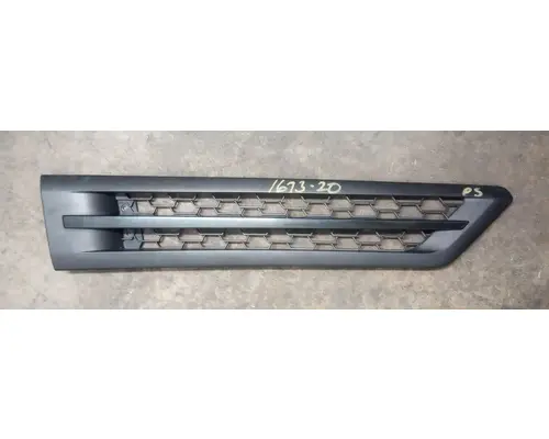 FREIGHTLINER Cascadia 126 Hood Trim & Misc. Parts