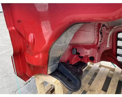 FREIGHTLINER Cascadia 126 Hood