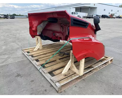 FREIGHTLINER Cascadia 126 Hood
