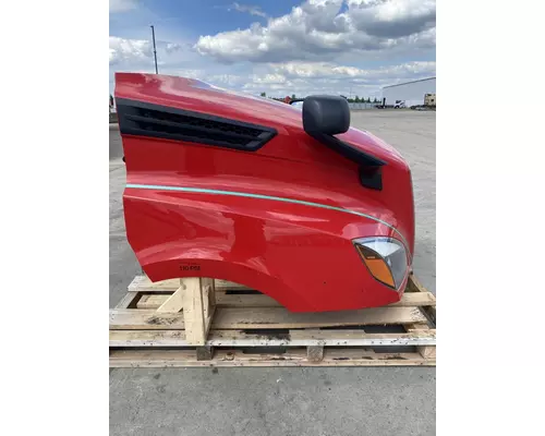 FREIGHTLINER Cascadia 126 Hood