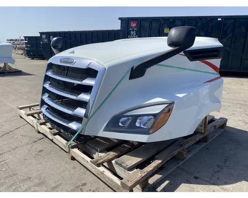 FREIGHTLINER Cascadia 126 Hood