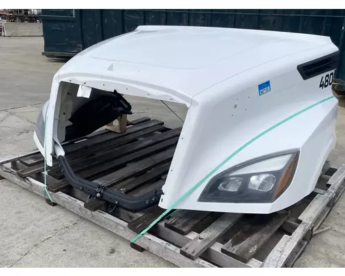 FREIGHTLINER Cascadia 126 Hood