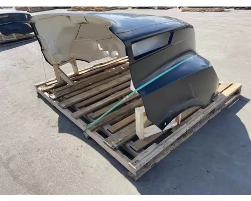 FREIGHTLINER Cascadia 126 Hood