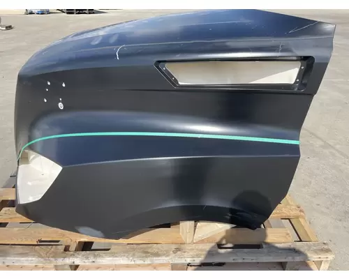 FREIGHTLINER Cascadia 126 Hood