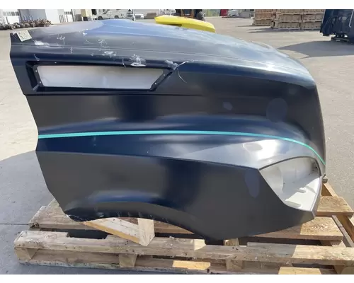 FREIGHTLINER Cascadia 126 Hood