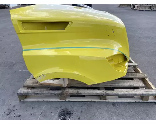 FREIGHTLINER Cascadia 126 Hood