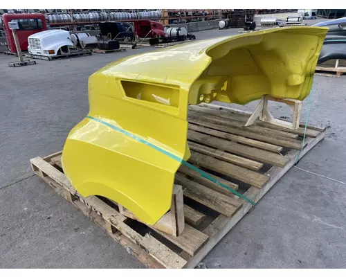 FREIGHTLINER Cascadia 126 Hood