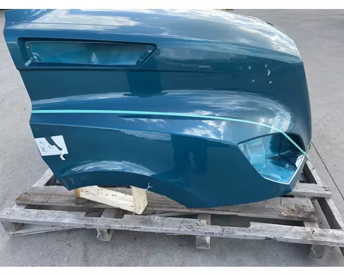 FREIGHTLINER Cascadia 126 Hood
