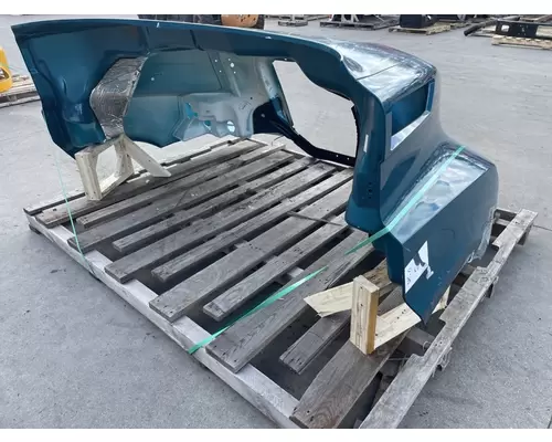 FREIGHTLINER Cascadia 126 Hood