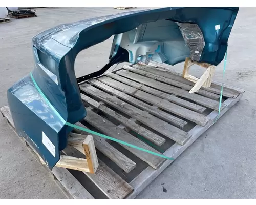 FREIGHTLINER Cascadia 126 Hood