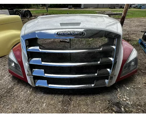 FREIGHTLINER Cascadia 126 Hood