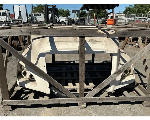 FREIGHTLINER Cascadia 126 Hood