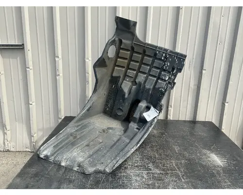 FREIGHTLINER Cascadia 126 Inner Fender