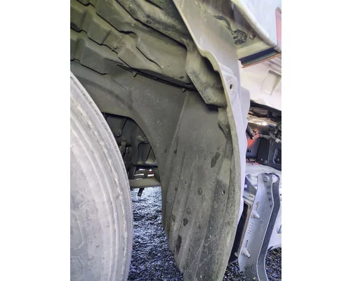 FREIGHTLINER Cascadia 126 Inner Fender