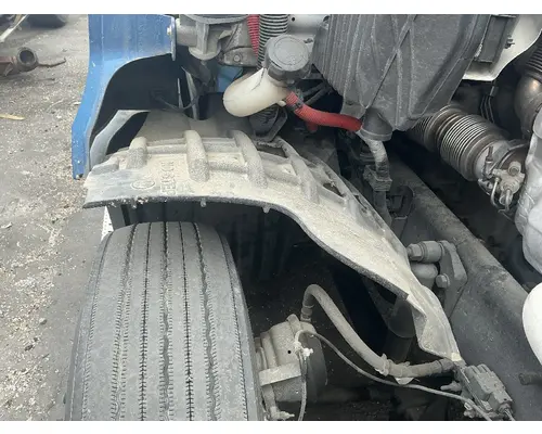 FREIGHTLINER Cascadia 126 Inner Fender