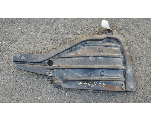 FREIGHTLINER Cascadia 126 Inner Fender