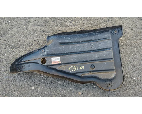 FREIGHTLINER Cascadia 126 Inner Fender
