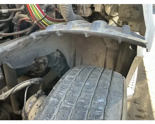 FREIGHTLINER Cascadia 126 Inner Fender