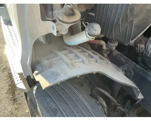 FREIGHTLINER Cascadia 126 Inner Fender