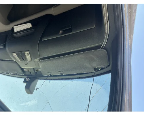 FREIGHTLINER Cascadia 126 Interior Sun Visor