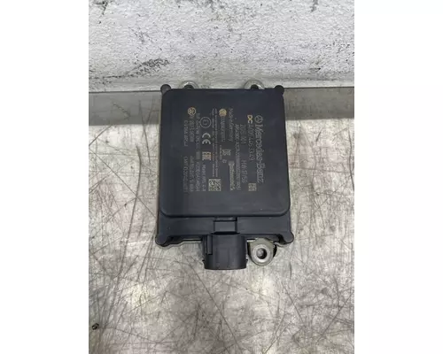 FREIGHTLINER Cascadia 126 Radar Components