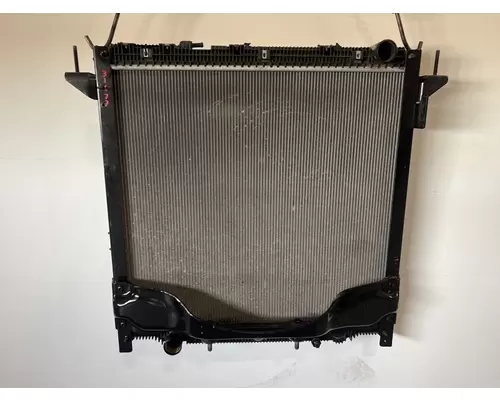 FREIGHTLINER Cascadia 126 Radiator