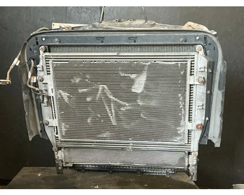 FREIGHTLINER Cascadia 126 Radiator