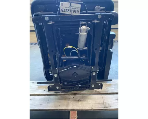 FREIGHTLINER Cascadia 126 Seat, Front