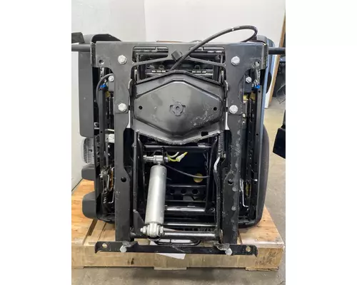 FREIGHTLINER Cascadia 126 Seat, Front