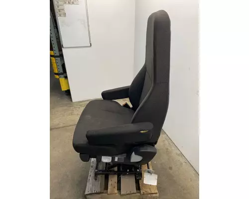 FREIGHTLINER Cascadia 126 Seat, Front