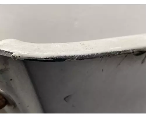 FREIGHTLINER Cascadia 126 Side Fairing