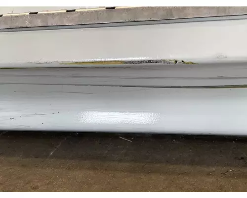 FREIGHTLINER Cascadia 126 Side Fairing