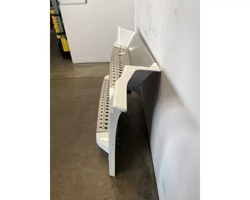 FREIGHTLINER Cascadia 126 Side Fairing