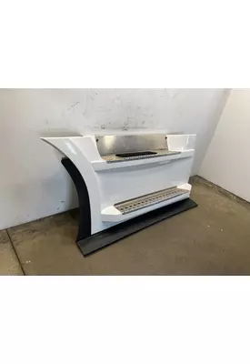 FREIGHTLINER Cascadia 126 Side Fairing