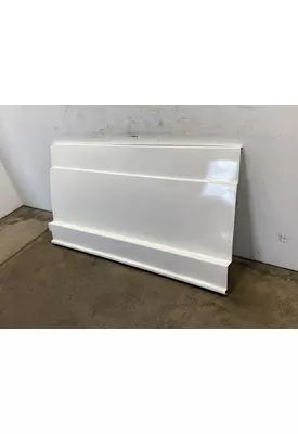FREIGHTLINER Cascadia 126 Side Fairing